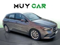 Usado Mercedes B180 136 CV (100 kW) 2021 Gris Utilitario