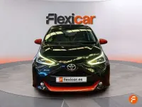 Usado Toyota Aygo x-style 72 CV (52 kW) 2021 Negro Utilitario