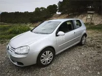 Usado VW Golf V Sportline 105 CV (77 kW) 2007 Gris / plata Berlina