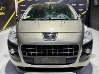 Usado Peugeot 3008 Active 150 CV (110 kW) 2011 Gris / plata Familiar