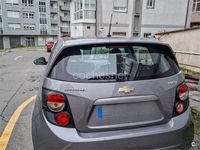 Usado Chevrolet Aveo LTZ 100 CV (73 kW) 2011 Gris / plata Berlina