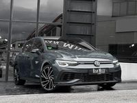 Usado VW Golf VIII GTI Clubsport 301 CV (221 kW) 2024 Gris / plata Berlina