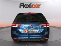 Usado VW Passat 122 CV (89 kW) 2023 Azul Familiar
