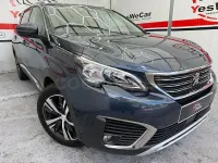 Usado Peugeot 5008 Allure 131 CV (96 kW) 2018 Azul SUV