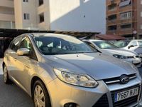Usado Ford Focus Trend 125 CV (91 kW) 2012 Plateado Utilitario