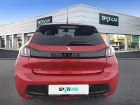 Usado Peugeot 208 Allure 100 CV (73 kW) 2023 Rojo Utilitario
