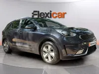 Usado Kia Niro 141 CV (103 kW) 2019 Gris SUV