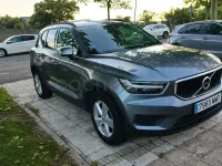 Usado Volvo XC40 Momentum 150 CV (110 kW) 2018 Gris / plata SUV