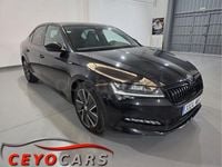 Usado Skoda Superb SportLine 150 CV (110 kW) 2022 Negro Berlina