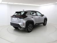 Usado Toyota Yaris Cross 116 CV (85 kW) 2022 Gris atomo (met) SUV