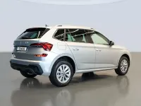 Usado Skoda Kamiq Selection 116 CV (85 kW) 2025 Gris plata SUV