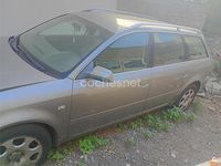 Usado Audi A6 155 CV (114 kW) 2003 Gris / plata Familiar