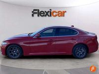 Begagnad Alfa Romeo Giulia Executive 180 HK (132 kW) 2018 Röd Sedan