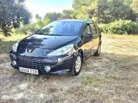 Usado Peugeot 307 110 CV (80 kW) 2007 Negro Familiar