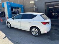 Usado Seat Leon Reference 105 CV (77 kW) 2014 Blanco Utilitario