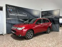 Usado Mitsubishi Outlander Motion 150 CV (110 kW) 2015 Granate SUV