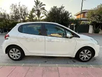 Usado Peugeot 208 Business-Line 75 CV (55 kW) 2017 Blanco Utilitario