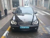 Usado Mercedes C220 Avantgarde 170 CV (125 kW) 2004 Negro Berlina
