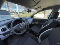 Usado Dacia Sandero Ambiance 75 HP (55 kW) 2013 Azul Sedan