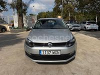 Usado VW Polo 75 CV (55 kW) 2015 Gris / plata Berlina