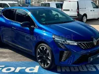 Usado Renault Clio V Techno 90 CV (66 kW) 2025 Azul Berlina