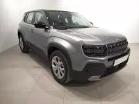 Usado Jeep Avenger EV Altitude 114 kW (156 CV) 2024 Gris SUV
