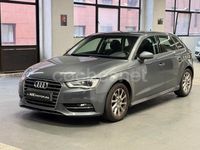 Usado Audi A3 Attraction 110 CV (80 kW) 2014 Gris / plata Berlina