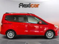 Usado Ford Tourneo Courier Trend 100 CV (73 kW) 2019 Rojo Monovolumen