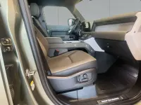 Usado Land Rover Defender SE Dynamic 249 CV (183 kW) 2025 Verde SUV