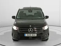 Usado Mercedes T180 116 CV (85 kW) 2023 Negro Monovolumen
