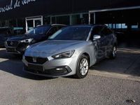 Usado Seat Leon Style 110 CV (80 kW) 2022 Gris / plata Berlina