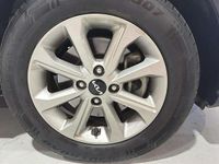 Usado Kia Stonic 84 CV (61 kW) 2022 Blanco SUV