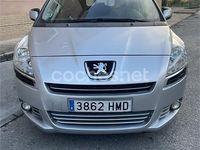 Usado Peugeot 5008 112 CV (82 kW) 2012 Gris / plata Monovolumen