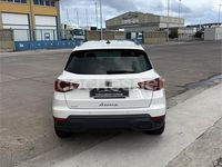 Usado Seat Arona Style 110 CV (80 kW) 2023 Blanco SUV