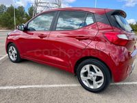 Usado Hyundai i10 84 CV (61 kW) 2021 Rojo Utilitario