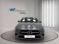 Usado Mercedes CLA200 Shooting Brake 150 CV (110 kW) 2022 Gris Familiar