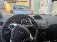 Usado Ford Fiesta Trend 75 CV (55 kW) 2015 Azul Berlina