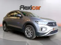 Usado VW T-Roc 116 CV (85 kW) 2024 Gris SUV