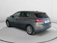 Usado Peugeot 308 Allure 130 CV (95 kW) 2021 Gris / plata Berlina