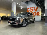 Usado Hyundai Santa Fe Style 265 CV (194 kW) 2023 Gris / plata SUV