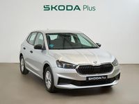 Usado Skoda Fabia Essence 80 CV (58 kW) 2024 Gris Utilitario