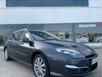 Usado Renault Laguna III Dynamique 130 CV (95 kW) 2013 Gris / plata Berlina