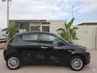 Usado Lancia Ypsilon 95 CV (69 kW) 2013 Negro Utilitario