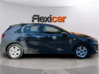 Usado Kia Ceed 136 CV (100 kW) 2023 Gris Utilitario