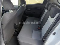 Usado Toyota Yaris Hybrid 100 CV (73 kW) 2018 Blanco Berlina