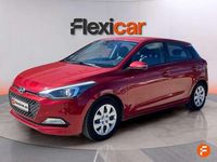 Usado Hyundai i20 84 CV (61 kW) 2018 Rojo Utilitario