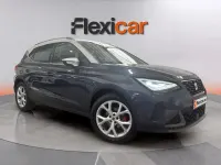 Usado Seat Arona FR 150 CV (110 kW) 2023 Gris SUV