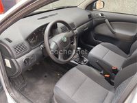 Usado Skoda Octavia Tour 101 CV (74 kW) 2009 Gris / plata Berlina