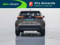 Usado Toyota Yaris Cross Style 91 CV (66 kW) 2022 Naranja SUV