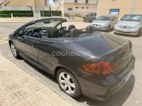Usado Peugeot 307 CC Sport 136 CV (100 kW) 2006 Negro Descapotable